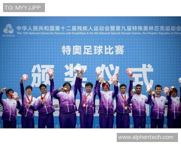 香港足球明星队精彩录播视频回顾展现球场风采与团队精神